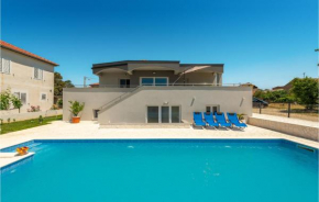 Stunning home in Vrsi with Outdoor swimming pool, WiFi and 5 Bedrooms